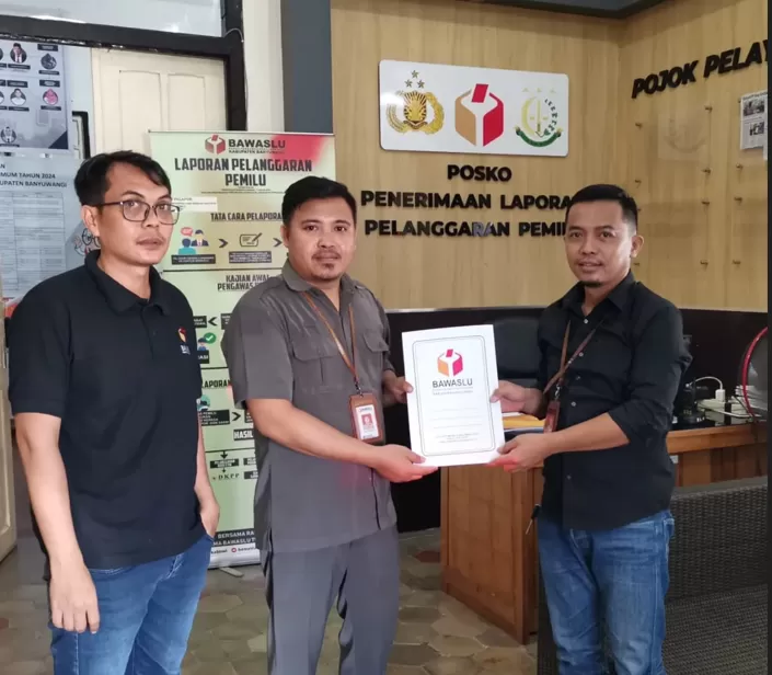 Caleg PDI Perjuangan, Erick Trisdiantana laporkan Perusakan APK Miliknya ke Gakkumdu Banyuwangi