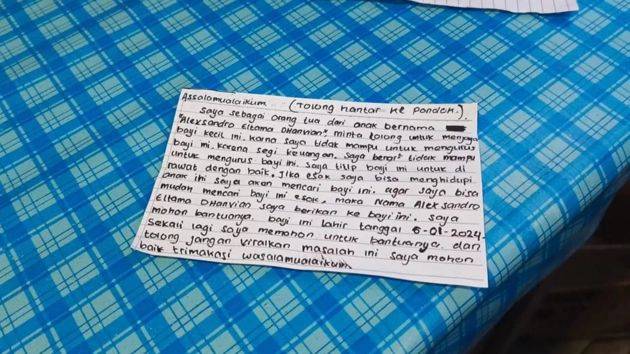 Ada Surat Wasiat di Kardus Tempat Penemuan Bayi Tanpa Busana yang Ditemukan di Dekat Pondok Pesantren, Isinya Bikin Mewek