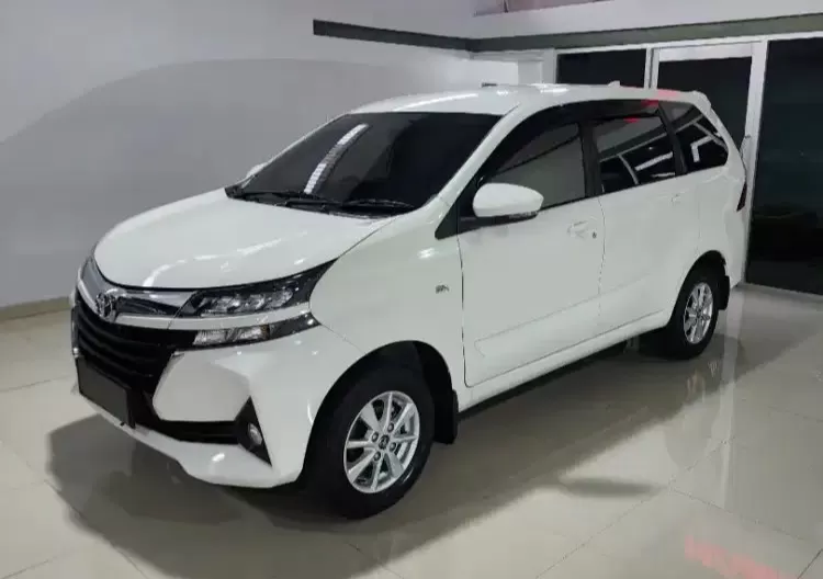 Harga Toyota Avanza G 1.3 Tahun 2021 Terjun Bebas, Jok Kulit Body Mulus Warna Putih Metalik